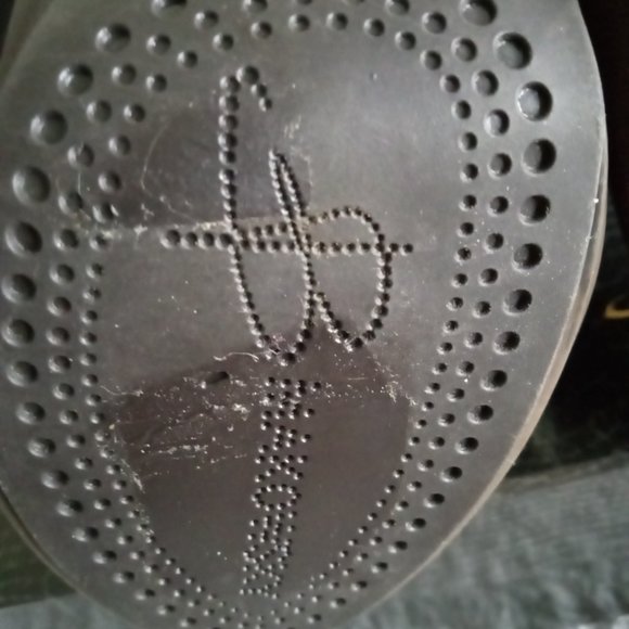 Shoes - Picture 5 of 5